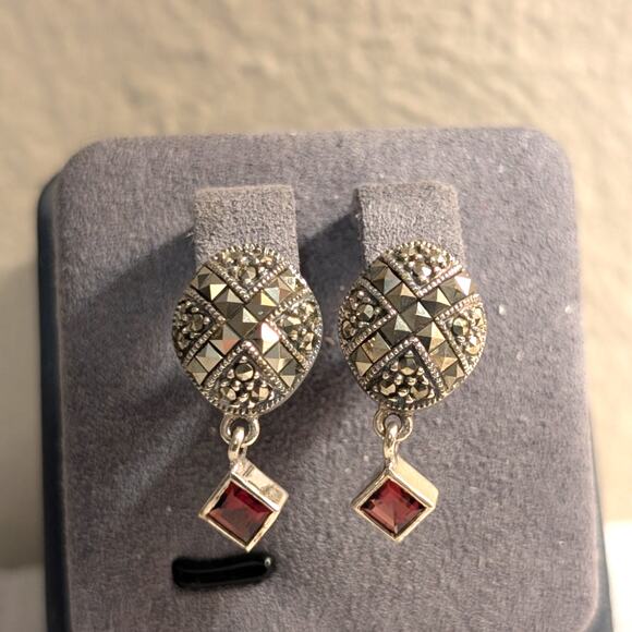Vintage AT Sterling Marcasite Garnet Crystal Dangle Earrings - Picture 6 of 6